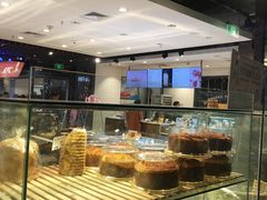 面包甜点陈列柜-巴黎贝甜(望京信万店)