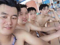 -平湖九龙山乐满地水上乐园