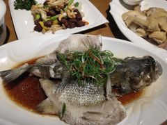 清蒸鲈鱼-周锦记广式餐厅