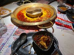-新哥老官·畅吃123·美蛙世界(苏宁广场店)