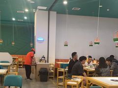 -浪里寻·臻牛养生牛肉火锅(方圆荟店)