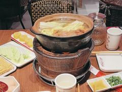 -阿润打边炉·鲜切鸡煲(华漕店)