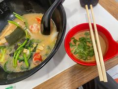 -吕阿婆骨汤麻辣烫(云岗店)