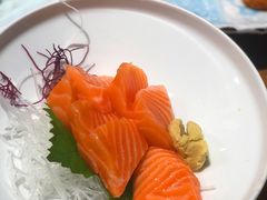 三文鱼-海鮮市場長崎港(出島ワーフ店)