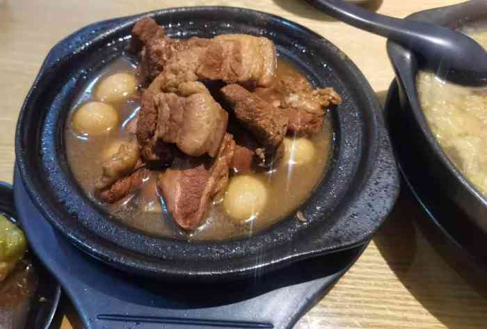 坛肉豆腐砂锅图片