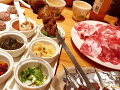 额尔敦大肉串-额尔敦传统涮火锅·烧烤(鑫源山庄店)