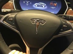 -TESLA 特斯拉(上海太古汇体验店)