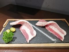 厚切黑猪猪五花-朴太院·朝鲜族炭火烤肉(民乐园总店)
