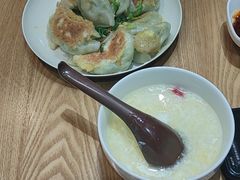 -三好食堂(煎饺·馄饨·肉饼米线·盛世广场店)
