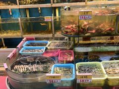 水产区-鑫悦楼煎蟹·16年海鲜大排档