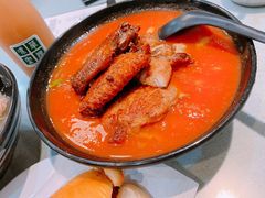番茄浓汤鸡翅猪扒通粉-华嫂冰室(尖沙咀店)