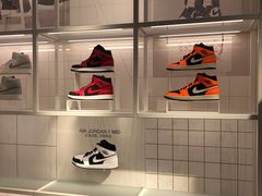 -NIKE品牌体验店(南京东路店)
