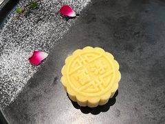 流沙绿豆糕-富淳饭店(陆家嘴保利广场店)