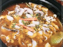 -越城记黑鱼煲(万达店)