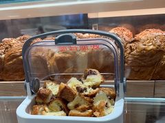 -HOT CRUSH趁热集合·现烤面包(环球港店)