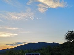 -鬼笑石后山停车场