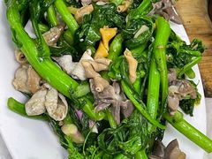 菜心炒鸡杂-醉贤居