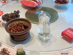 -阿瓦山寨·湘菜现炒·剁椒鱼头王(咸阳总店)