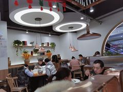 大堂-严厨老坛酸菜鱼(吴江万宝店)