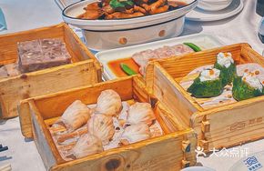 One-Bite Shrimp Dumpling