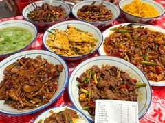 -荆九爷爆炒桥头三嫩(云南北路店)