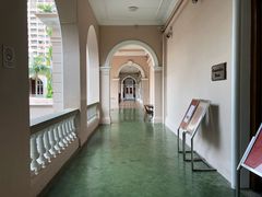 -香港大学
