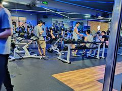 -鸿星健身俱乐部(大学城南亭店)