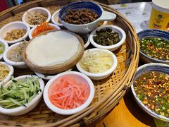 -包整·丝娃娃(一览甲秀楼风景店)
