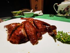 桂花烤乳鸽-誉八仙茶室酒楼(新天地店)