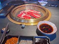 -铭牛烧肉·和牛海鲜自助(高新月牙湖店)