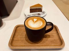 -星巴克臻选(深圳龙华红山天虹店)