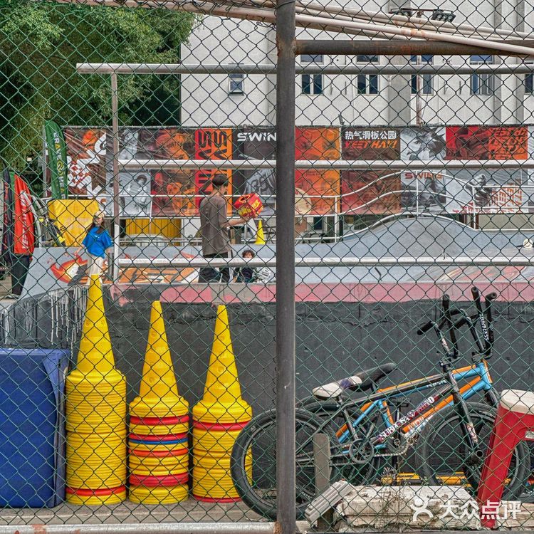 深圳探店｜街头氛围十足的棒球🥎咖啡馆～