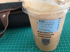 冲绳黑糖拿铁-瑞幸咖啡(国际珠宝交易中心店)