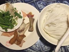 -桥香园正宗过桥米线(机场五店)