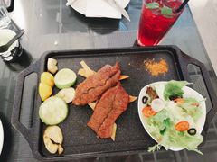 -灵意咖啡·西班牙美食(汕头金平万达广场店)