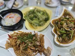 -覃记海鲜美食餐厅