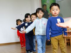 -MuaKids Garden