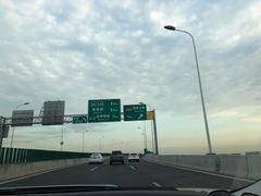 -英皇UA电影城(虹桥天地店)