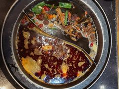 菌汤鸳鸯锅-唇辣号重庆老火锅(亦庄店)