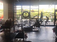 大堂-星巴克臻选(湛江鼎盛广场店)