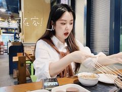 -两三事小郡肝串串香火锅(桂庙店)