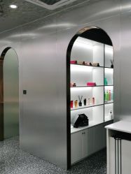 -Tloml salon