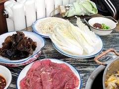 -乳仔牛牦牛汤锅 烤羊排(松潘古城店)