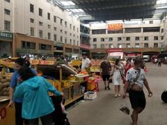 -三亚新鸿港水果一级批发市场