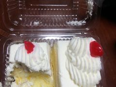 -红宝石·鲜奶小方·海派西点房(南丹店)