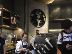 -星巴克臻选(成都太古里店)