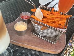 红薯条-Shanghai Brew House上海啤酒工坊(老外街店)