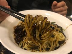 炸酱面-桃园中华料理炸酱面(燕儿岛路店)
