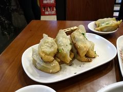 牛肉鍋貼-小姜锅贴(凤凰街店)