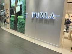 -东荟城名店仓